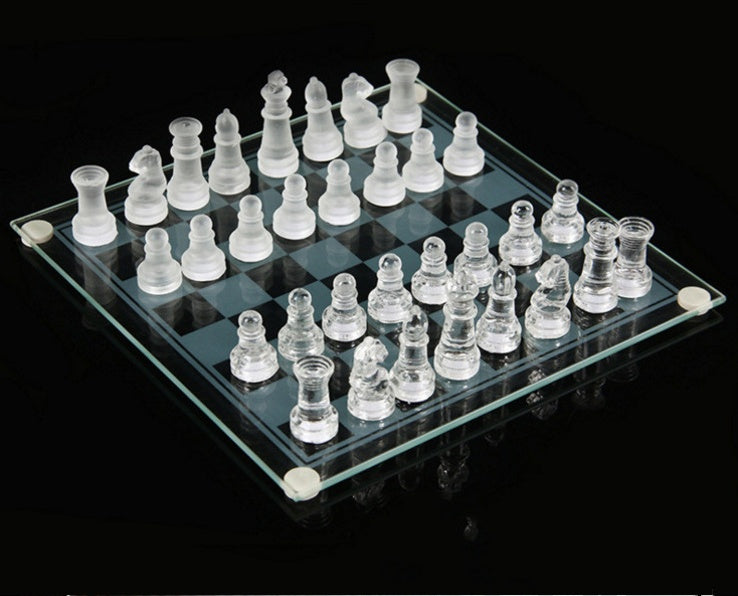 Elegant Glass Chess Set – Transparent & Frosted Pieces with Mirrored Board – Decorative & Playable Gift