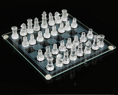 Elegant Glass Chess Set – Transparent & Frosted Pieces with Mirrored Board – Decorative & Playable Gift
