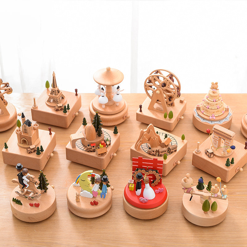 Innovative Rotating Wooden Music Box – Wind-Up Table Decor with Rotating Display Mechanism